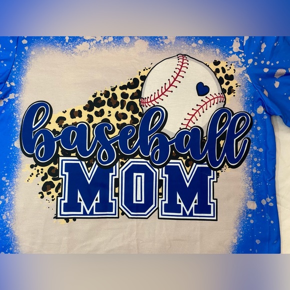 ⭐️ Baseball Mom T Shirt - Picture 2 of 6